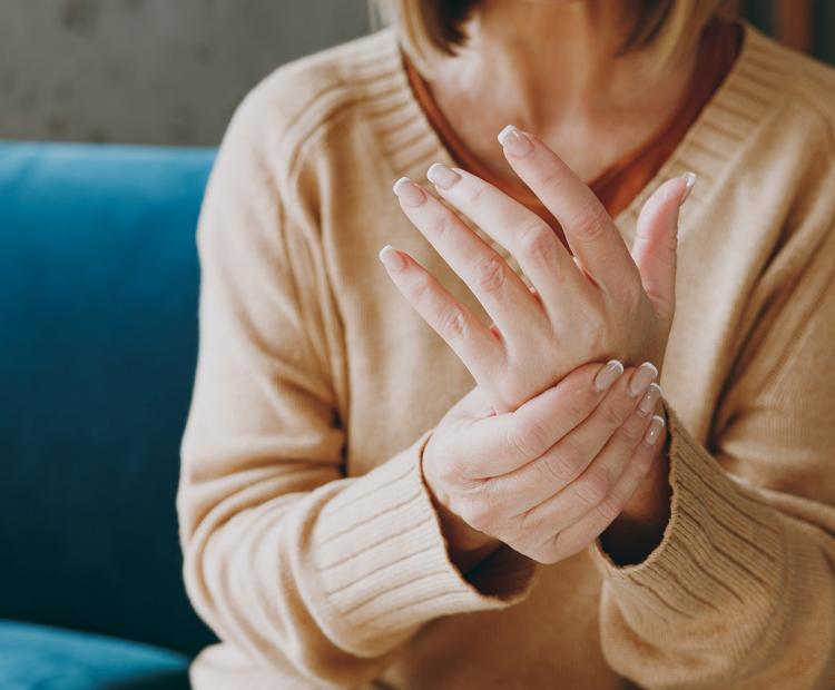 Woman. with CRPS hand pain